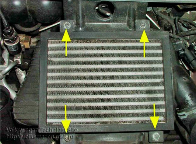 Болты крепления рамки радиатора VW Transporter 2.5 TDI